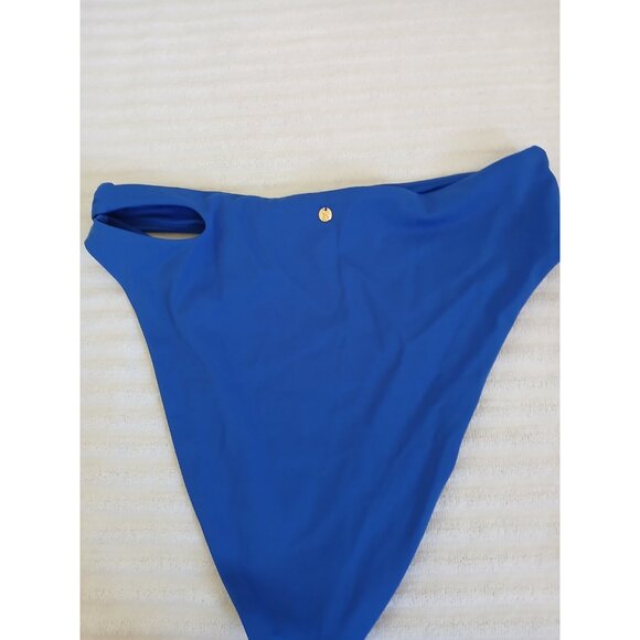 Victoria's Secret Womens Swimsuit Blue Size Medium 2  Pieces Summer Resort Beach - Picture 3 of 8